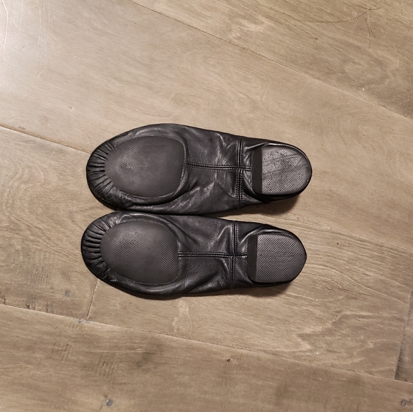 Capezio Dance Shoe - leather split sole jazz shoes - size 7.5 M - Picture 2 of 4